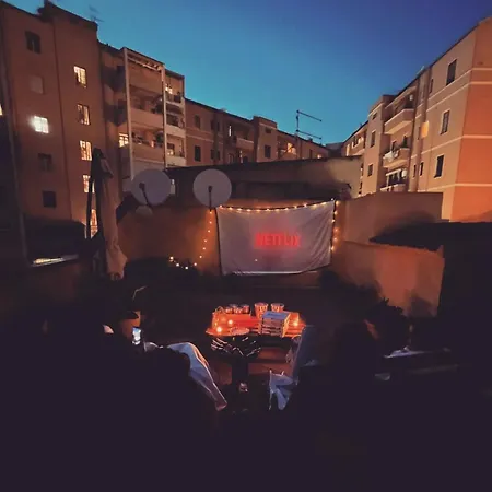 Appartamento Con Terrazzo Privato E Netflix Cagliari Exterior foto