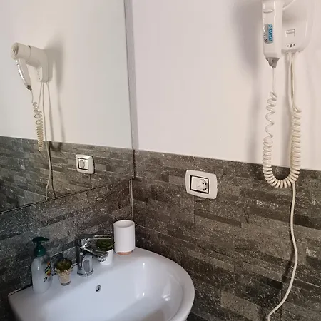 Appartamento Con Terrazzo Privato E Netflix Cagliari Exterior foto