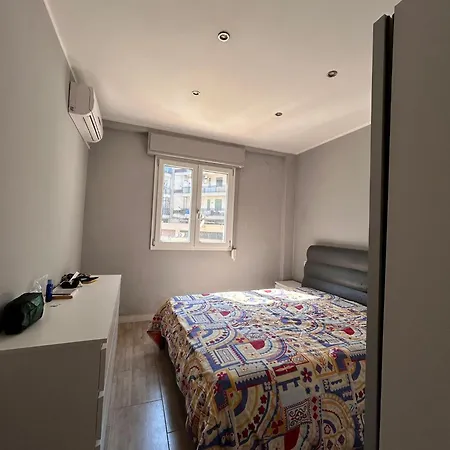 Appartamento Con Terrazzo Privato E Netflix Cagliari Exterior foto